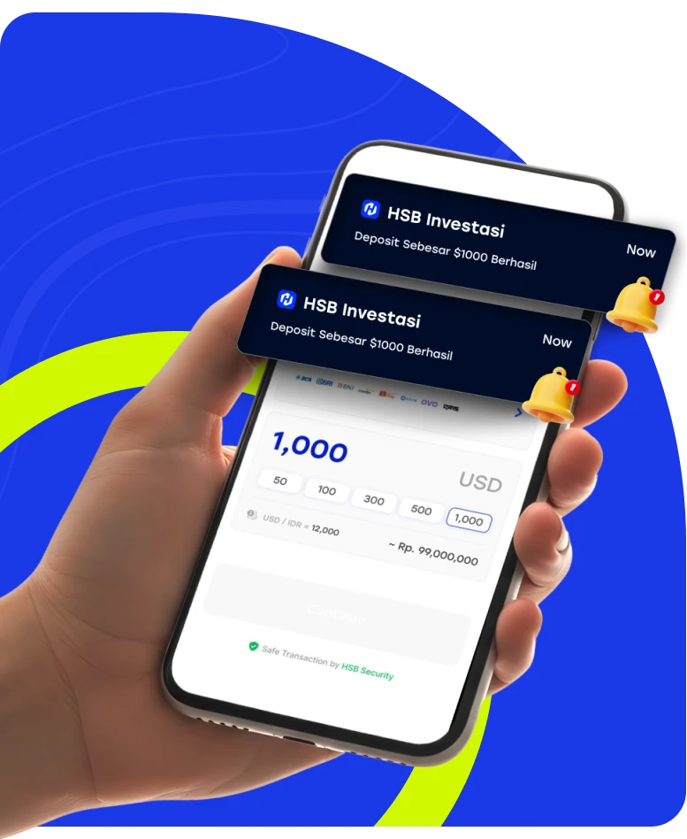 Tangan memegang ponsel dengan tampilan penarikan dana HSB Investasi